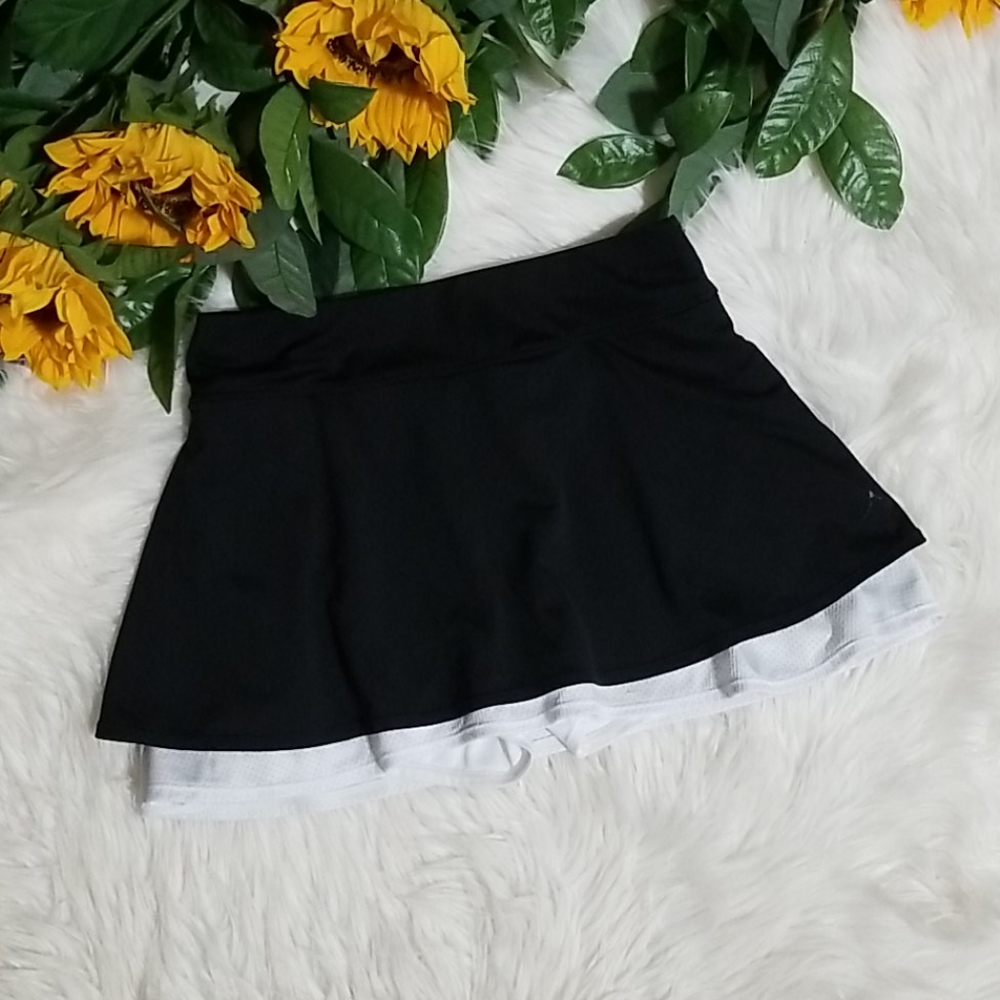 NWOT GSX Skort